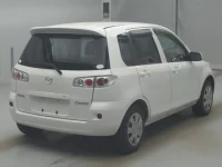 Mazda DEMIO лот № 77195 оценка R  с аукциона в Японии 1