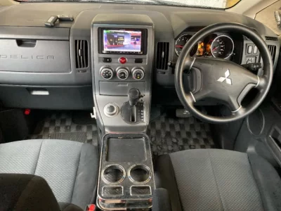 Mitsubishi DELICA D5