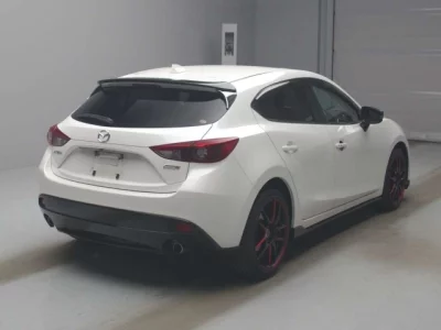 Mazda AXELA  с аукциона в Японии