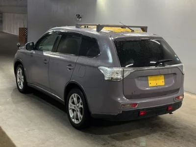 Mitsubishi OUTLANDER  с аукциона в Японии