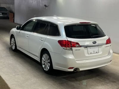 Subaru LEGACY  с аукциона в Японии