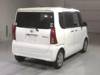 Daihatsu TANTO лот № 3578 оценка 4  с аукциона в Японии 1