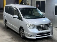 Nissan SERENA лот № 301 оценка 4  с аукциона в Японии 3
