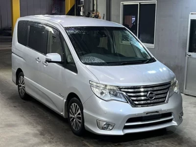 Nissan SERENA  с аукциона в Японии