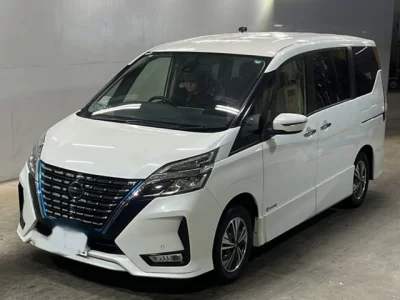 Nissan SERENA  с аукциона в Японии