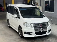 Honda STEP WAGON лот № 295 оценка 3.5  с аукциона в Японии 3