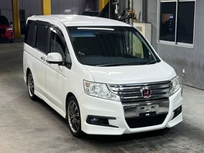 Honda STEP WAGON  с аукциона в Японии