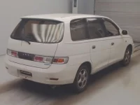 Toyota GAIA лот № 4070 оценка 3  с аукциона в Японии 1