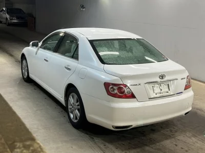 Toyota MARK X  с аукциона в Японии