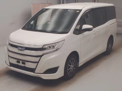 Toyota NOAH  с аукциона в Японии
