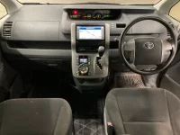 Toyota NOAH лот № 2099 оценка 3  с аукциона в Японии 2
