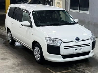 Toyota PROBOX  с аукциона в Японии