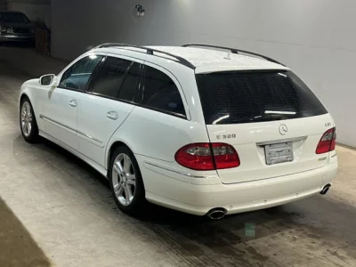 Mercedes-Benz E CLASS WAGON