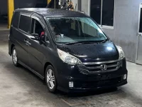Honda STEP WAGON лот № 2088 оценка 3.5  с аукциона в Японии 3