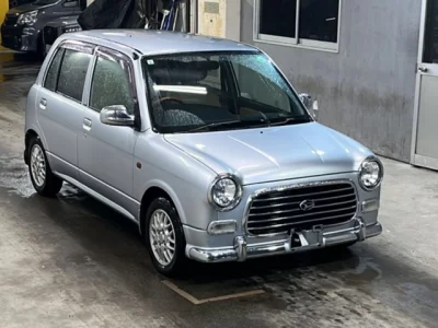 Daihatsu MIRA  с аукциона в Японии