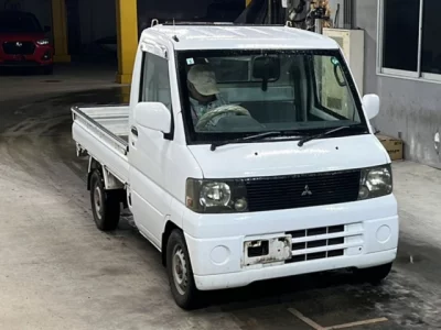 Mitsubishi MINICAB TRUCK