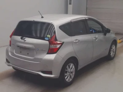 Nissan NOTE  с аукциона в Японии