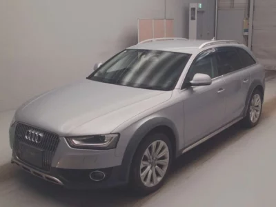 Audi A4  с аукциона в Японии