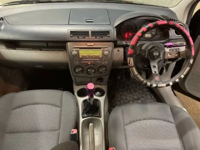 Mazda DEMIO  с аукциона в Японии