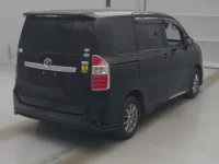 Toyota NOAH лот № 77008 оценка RA  с аукциона в Японии 1