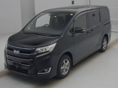Toyota NOAH  с аукциона в Японии