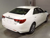 Toyota MARK X лот № 7044 оценка RA  с аукциона в Японии 1