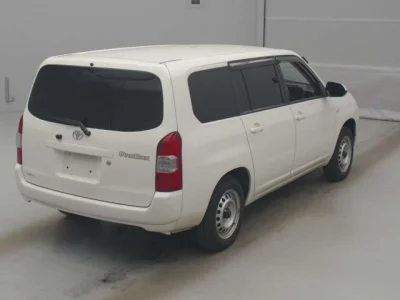 Toyota PROBOX  с аукциона в Японии