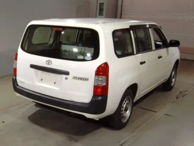 Toyota SUCCEED  с аукциона в Японии