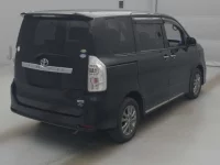 Toyota VOXY лот № 70028 оценка 4  с аукциона в Японии 1