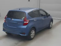 Nissan NOTE лот № 70063 оценка R  с аукциона в Японии 1