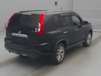 Nissan X-TRAIL лот № 70024 оценка 4  с аукциона в Японии 1