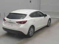 Mazda AXELA лот № 73512 оценка 3.5  с аукциона в Японии 1