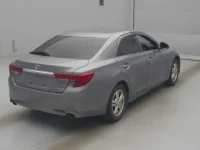 Toyota MARK X лот № 77022 оценка 3  с аукциона в Японии 1