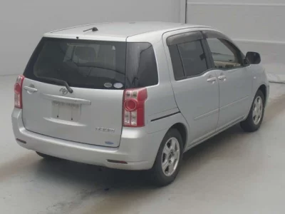 Toyota RAUM