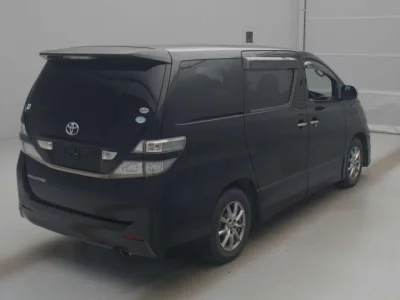 Toyota VELLFIRE  с аукциона в Японии