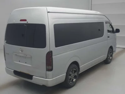 Toyota HIACE VAN  с аукциона в Японии