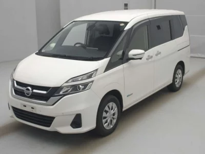 Nissan SERENA  с аукциона в Японии