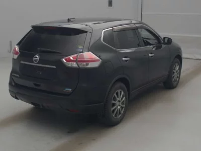 Nissan X-TRAIL  с аукциона в Японии