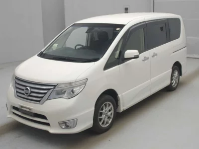 Nissan SERENA  с аукциона в Японии