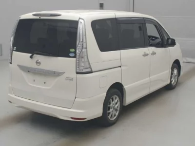 Nissan SERENA  с аукциона в Японии
