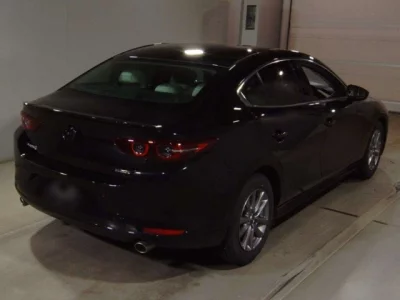 Mazda MAZDA3  с аукциона в Японии