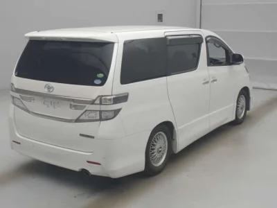 Toyota VELLFIRE  с аукциона в Японии