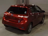 Toyota VITZ лот № 4035 оценка 4  с аукциона в Японии 1