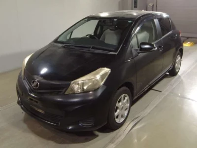 Toyota VITZ  с аукциона в Японии