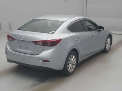 Mazda AXELA  с аукциона в Японии