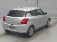 Suzuki SWIFT лот № 70177 оценка 3.5  с аукциона в Японии 1