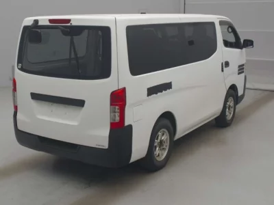 Isuzu COMO  с аукциона в Японии