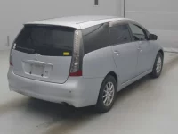 Mitsubishi GRANDIS лот № 70190 оценка 3  с аукциона в Японии 1