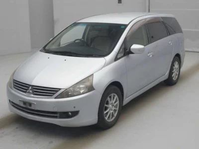 Mitsubishi GRANDIS