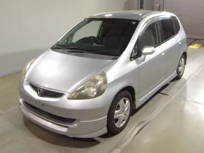 Honda FIT  с аукциона в Японии